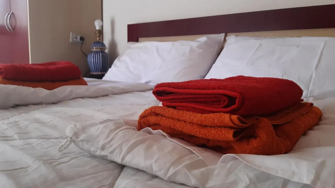 Home Sweet Home - Guest House Yzberishti 0*,  Albanien