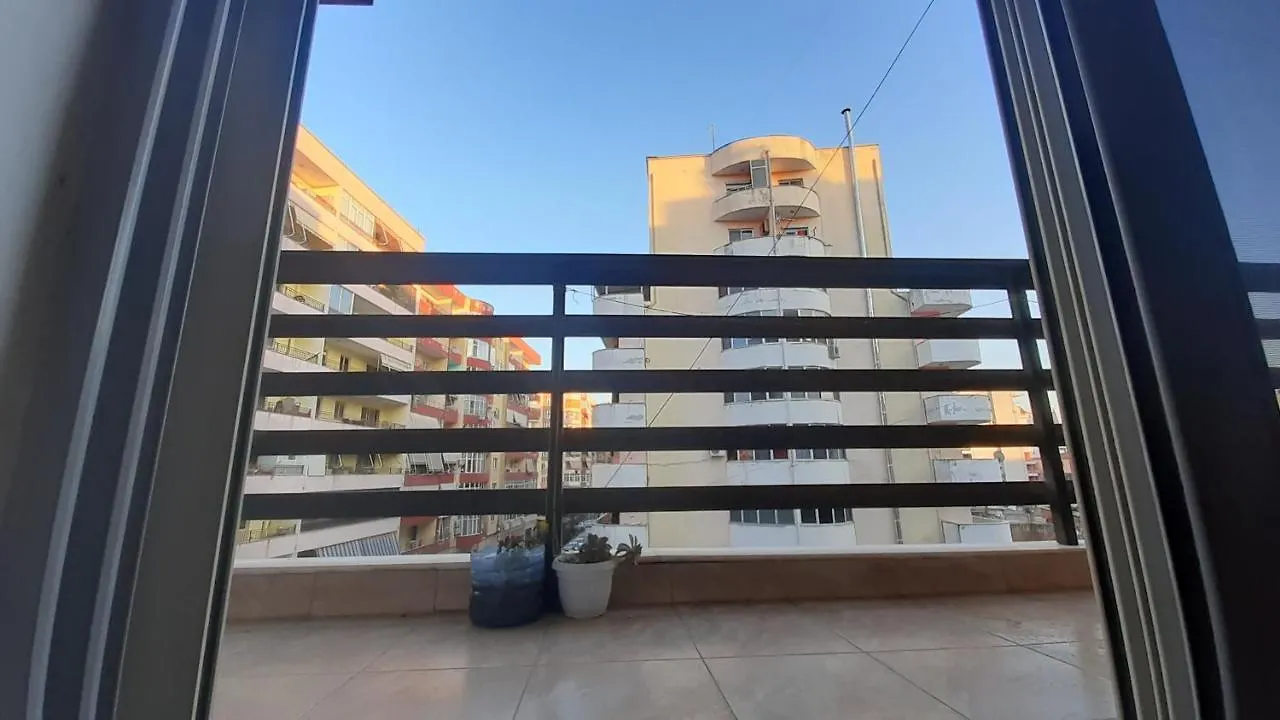 Home Sweet Home - Guest House Тирана Отель типа 